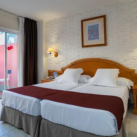 فندق Ms Tropicana 4*